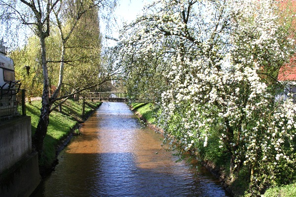 Rotbach - Sicht von der Sterkrader Stra0e