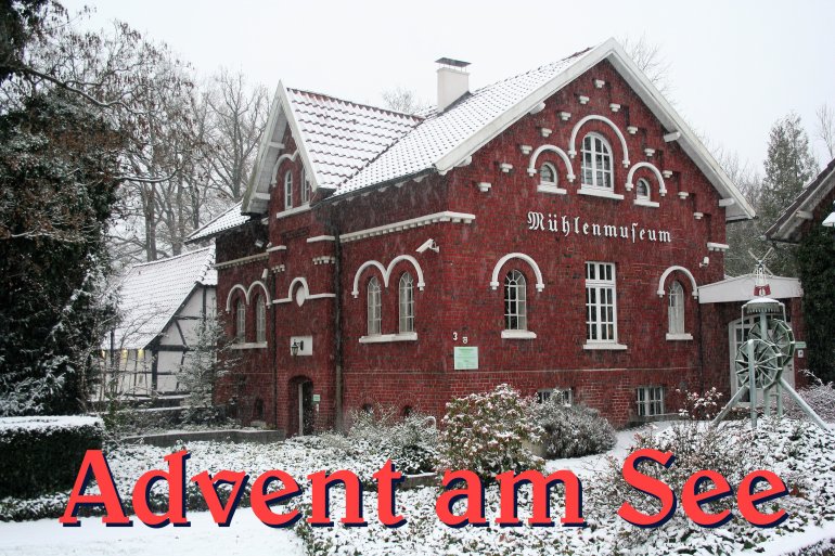 Advent am See - Bild Mühlenmuseum im Schnee
